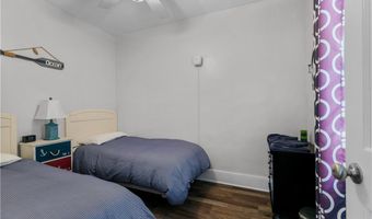 8 Franklin St 3, Newport, RI 02840