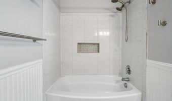 15616 EVERGLADE Ln 406, Bowie, MD 20716