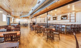 126 Main St, Bay St. Louis, MS 39520
