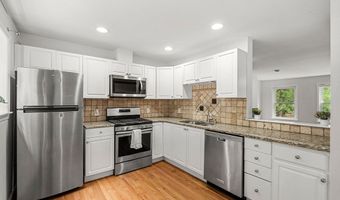 95 Anderer Ln 7, Boston, MA 02132