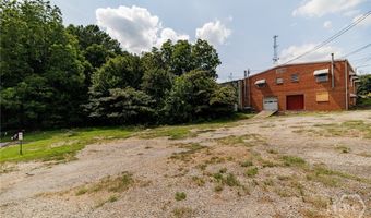 2109 W Broad St, Athens, GA 30606