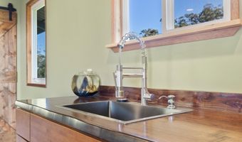 46-4053 KAHANA Dr, Honokaa, HI 96727