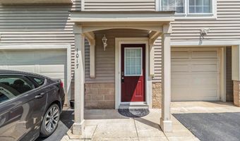 1017 Bluestem Ln, Ann Arbor, MI 48103