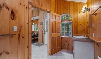 33823 State Route 706 E 2, Ashford, WA 98304