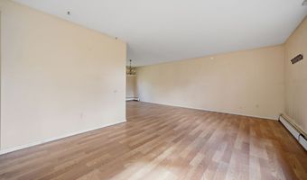 218 Woodland Ave, Bloomfield, CT 06002