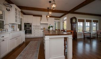68 Ridge Rd, Ashland, NH 03217