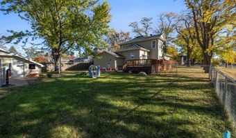 500 W Spruce St, Beresford, SD 57004