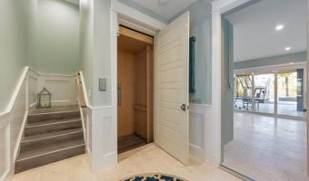 108 MAGNOLIA Ave, Anna Maria, FL 34216