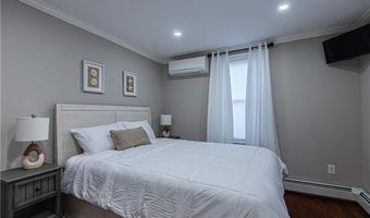 30 Prospect Hl 1, Newport, RI 02840