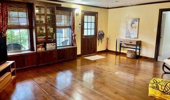751 Canterbury Dr, Biloxi, MS 39532