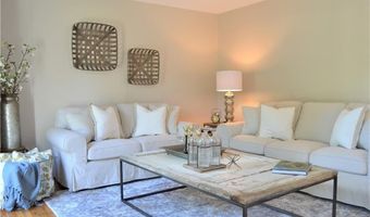 351 Tomaquag Rd, Hopkinton, RI 02804