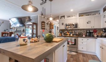 22720 Twin Oaks Rd, Abingdon, VA 24211
