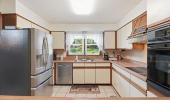 39576 N PETITE Pass, Antioch, IL 60002