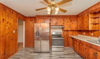 61 Bignon St, Barnwell, SC 29812