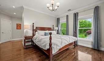 518 Hoyt St, Darien, CT 06820