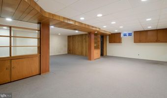 1810 HEMLOCK Cir, Abington, PA 19001