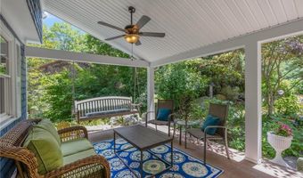 68 Daniel Dr, North Kingstown, RI 02852