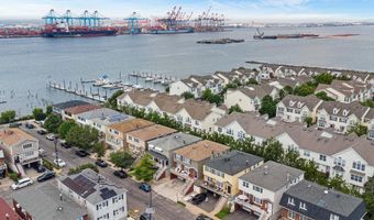 13 SCHUYLER Pl W, Bayonne, NJ 07002