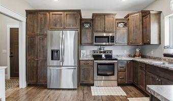 2292 Saint Andrews Dr, Altoona, WI 54720