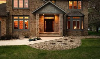 805 27th St SW, Austin, MN 55912