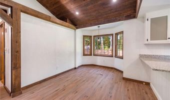 49 Horseshoe Dr, Bellingham, MA 02019