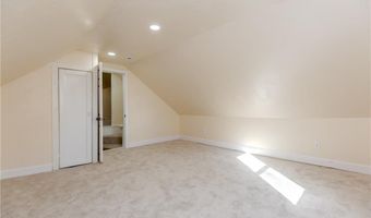 30 Bear Hill Rd, Cumberland, RI 02864