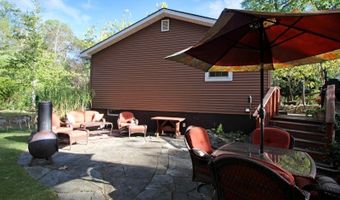 13 Hemlock Ave, Andover, NJ 07860