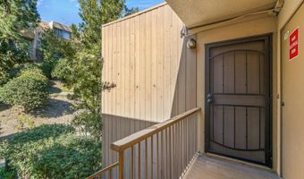 5700 Baltimore Dr 195, La Mesa, CA 91942