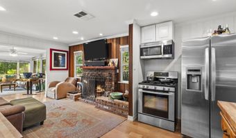 29303 S Lakeshore Dr, Agoura Hills, CA 91301