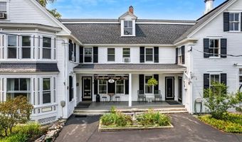 5 Greenhouse Ln, Bradford, NH 03221