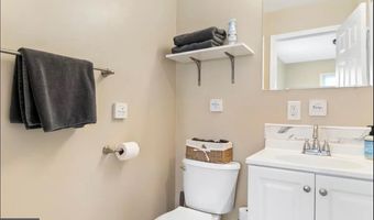 4719 25TH St N, Arlington, VA 22207