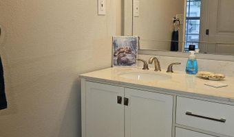 2548 Bryn Mawr Ave, Biloxi, MS 39531
