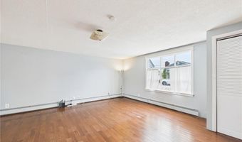 61 Blanding Ave, Barrington, RI 02806