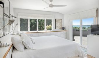 76 Battery Ln, Jamestown, RI 02835