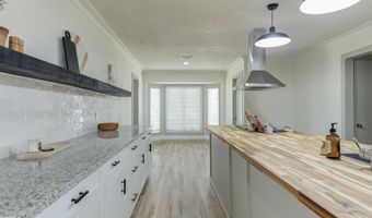 5701 75th St, Lubbock, TX 79424