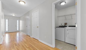 6 Mystique Ln 6, Cromwell, CT 06416