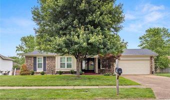 894 Napoli Dr, Ballwin, MO 63021