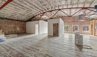 211 Washington Ave, Athens, TN 37303