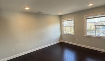 9 E 50TH St 2, Bayonne, NJ 07002