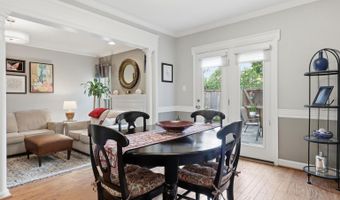 2712 KENWOOD Ave, Alexandria, VA 22302