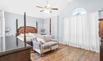 6404 Skyline Dr, The Colony, TX 75056