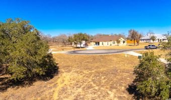 109 Calvary Dr, Adkins, TX 78101
