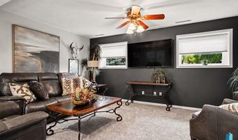 904 S Patrician Ct, Brandon, SD 57055
