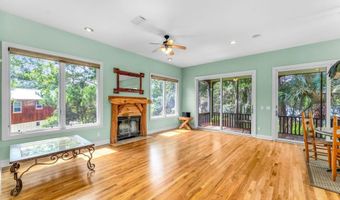 162 Pogy Rd, Apalachicola, FL 32320