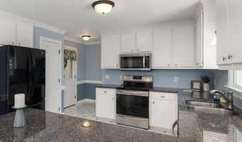 213 Windsor Dr, Angier, NC 27501