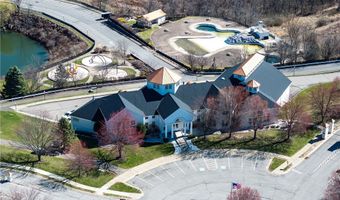 302 Pointe View Dr, Adams Twp., PA 16046