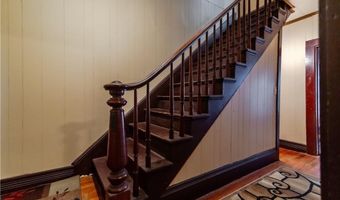 212 N 9th St, Atchison, KS 66002