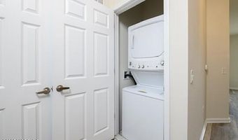 2 Hennessey Blvd 304, Atlantic Highlands, NJ 07716