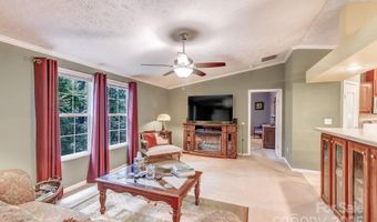 122 Little Jones Mountain Rd, Asheville, NC 28805