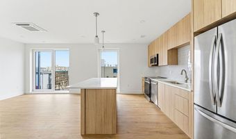 1035 Commonwealth Ave 303, Boston, MA 02215